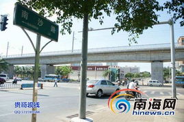 海口街头路牌广告乱象 南辕北辙指引让市民游客雾里看花